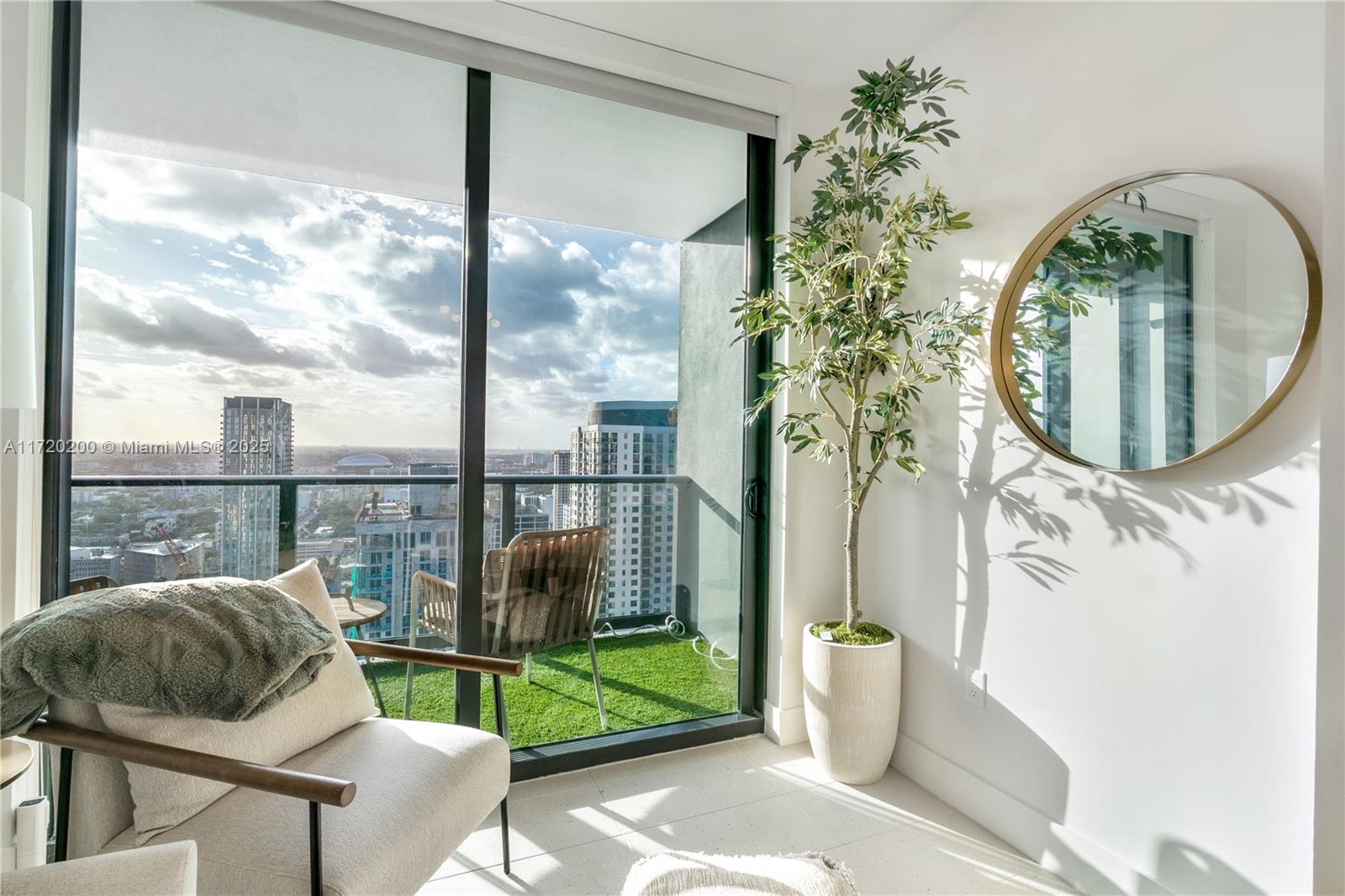 601 NE 1 AVE # 3604