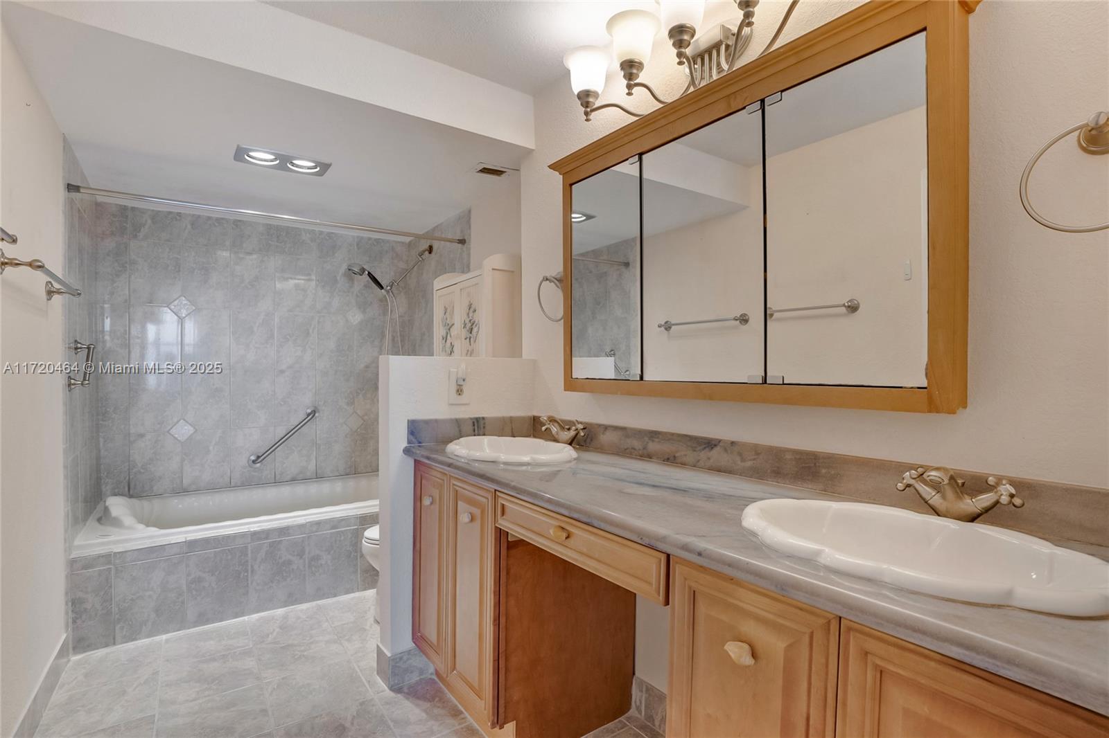 2000 S Ocean Blvd # 12N