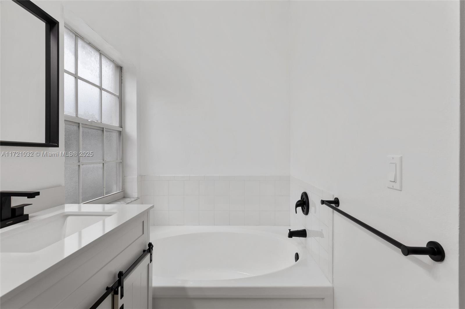 434 SW Whitmore Dr, Port St. Lucie