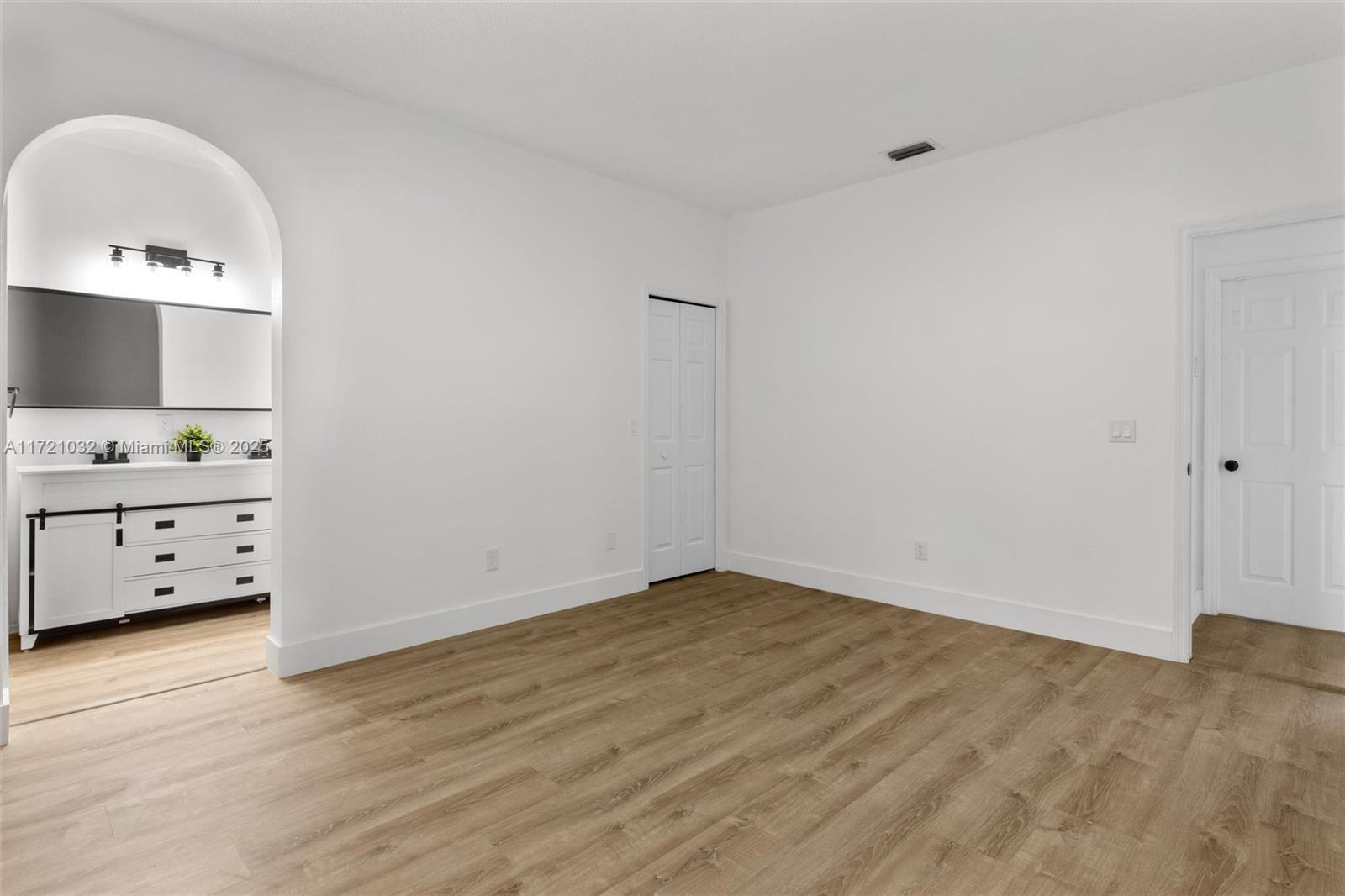 434 SW Whitmore Dr, Port St. Lucie