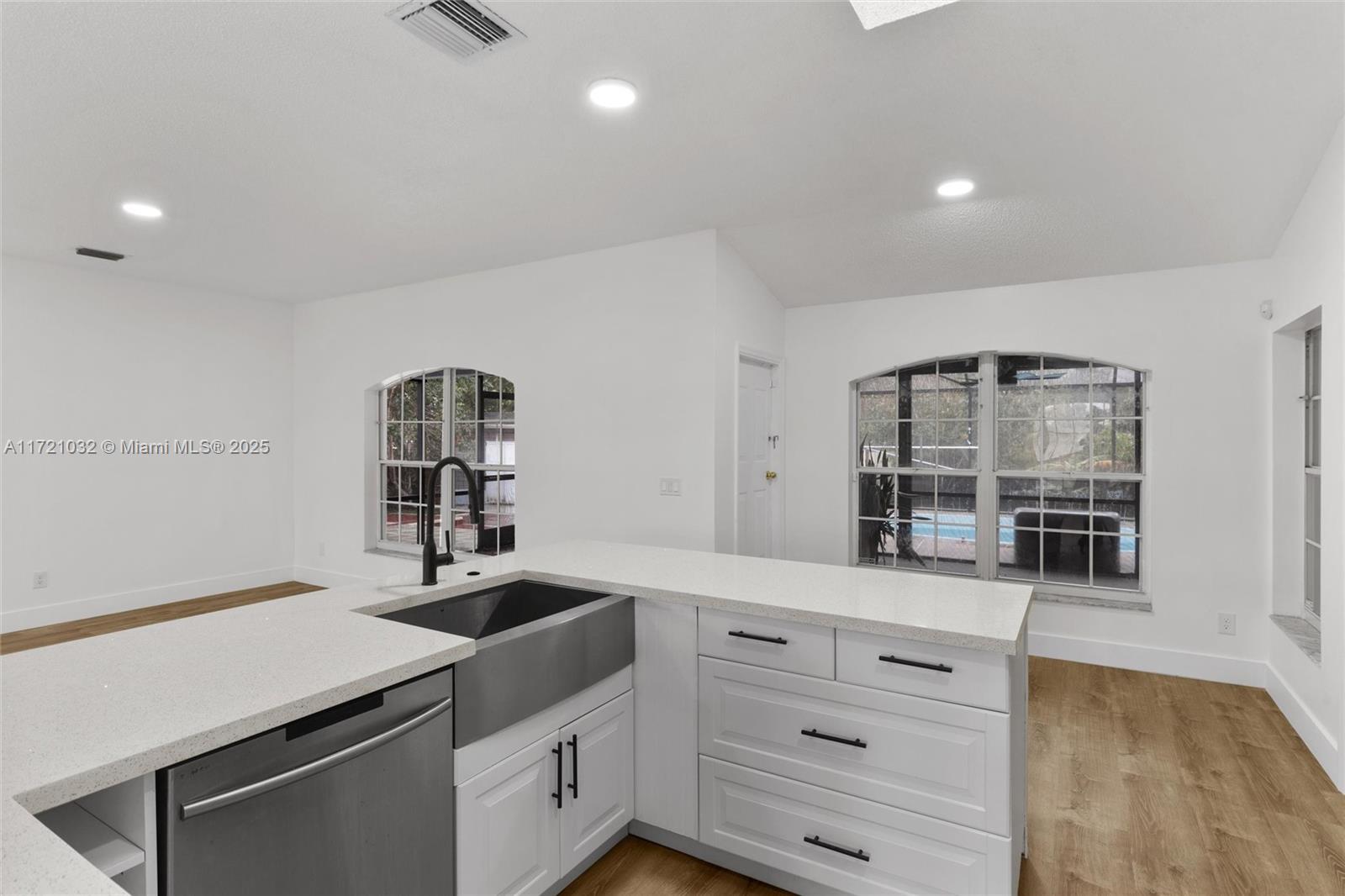 434 SW Whitmore Dr, Port St. Lucie