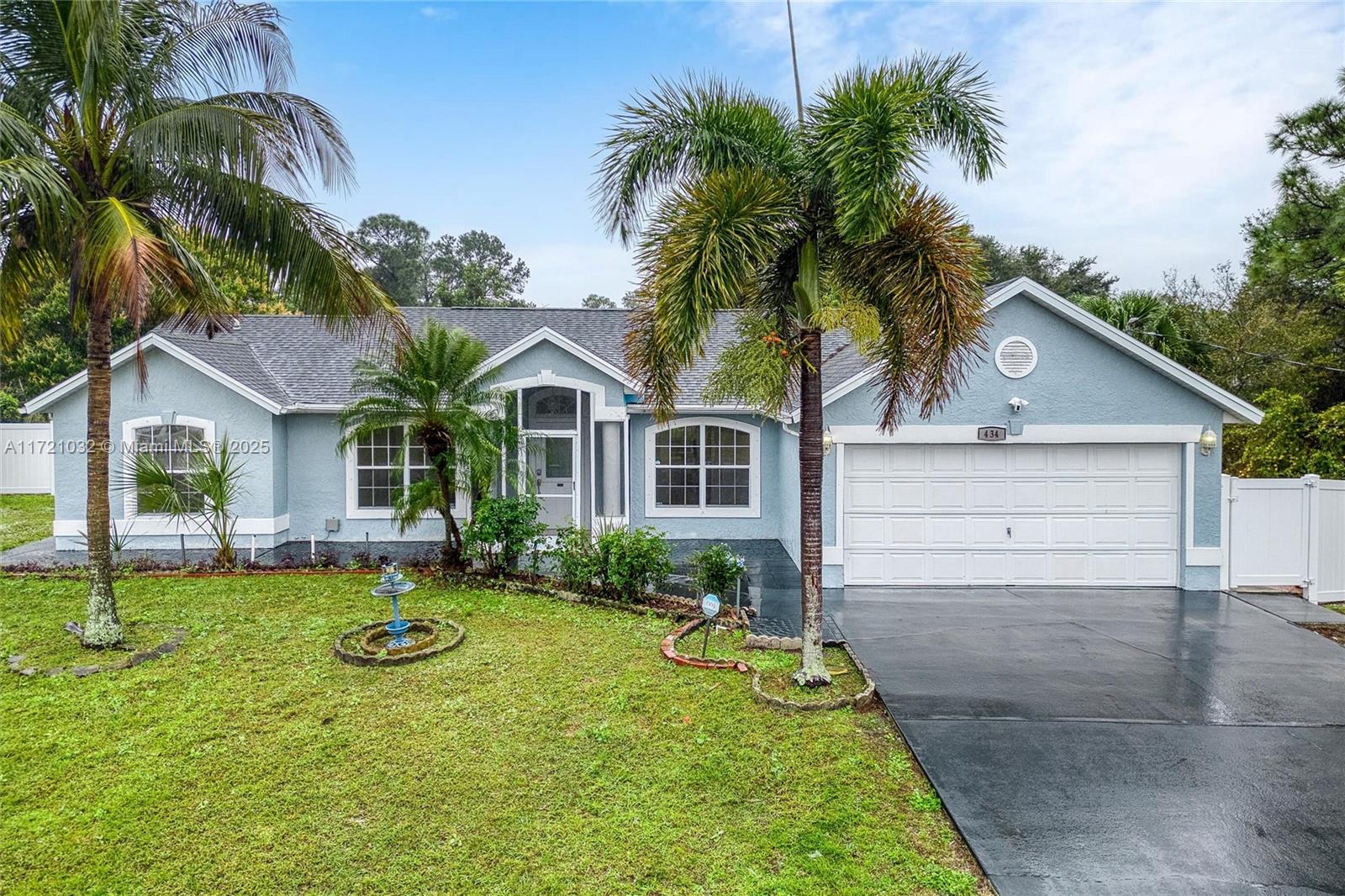 434 SW Whitmore Dr, Port St. Lucie