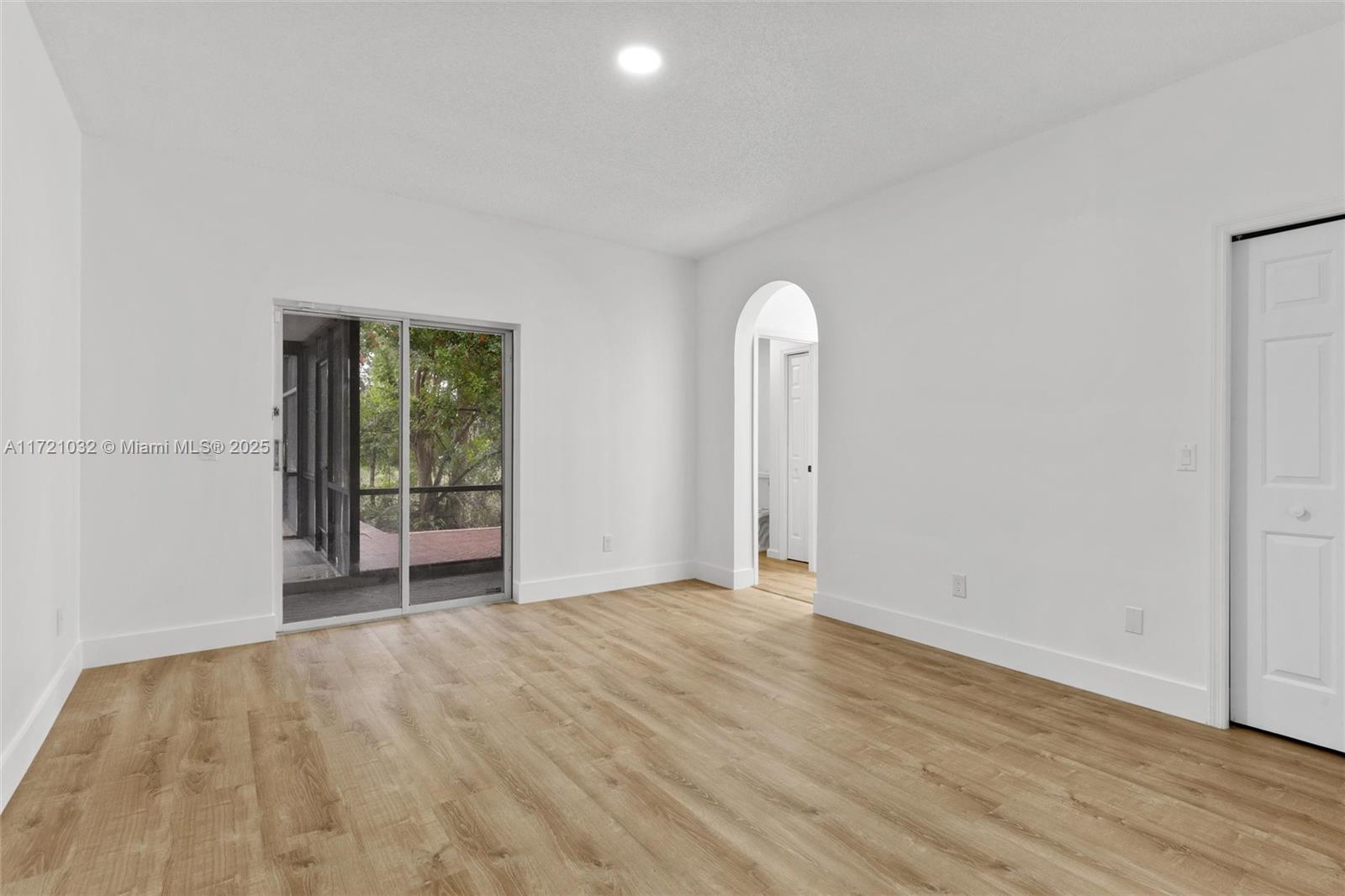 434 SW Whitmore Dr, Port St. Lucie