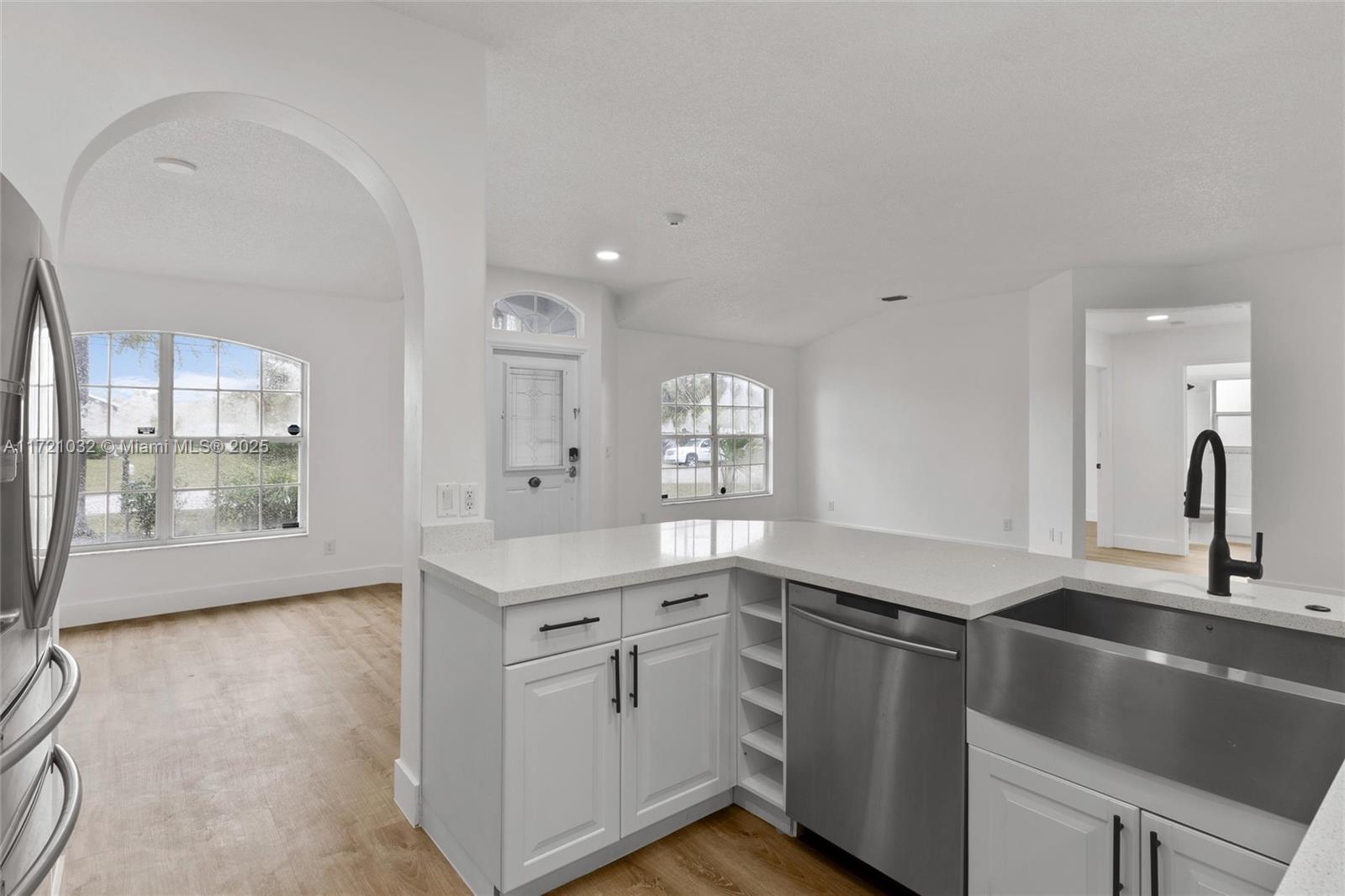 434 SW Whitmore Dr, Port St. Lucie