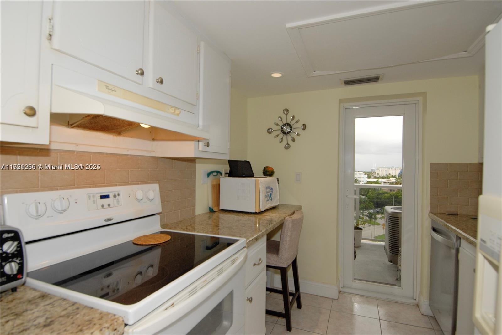 2701 N Ocean Blvd # 6F