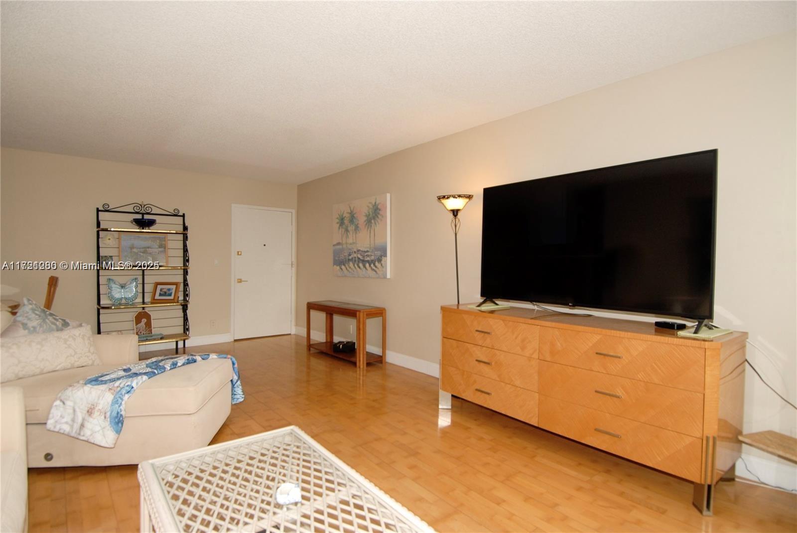 2701 N Ocean Blvd # 6F