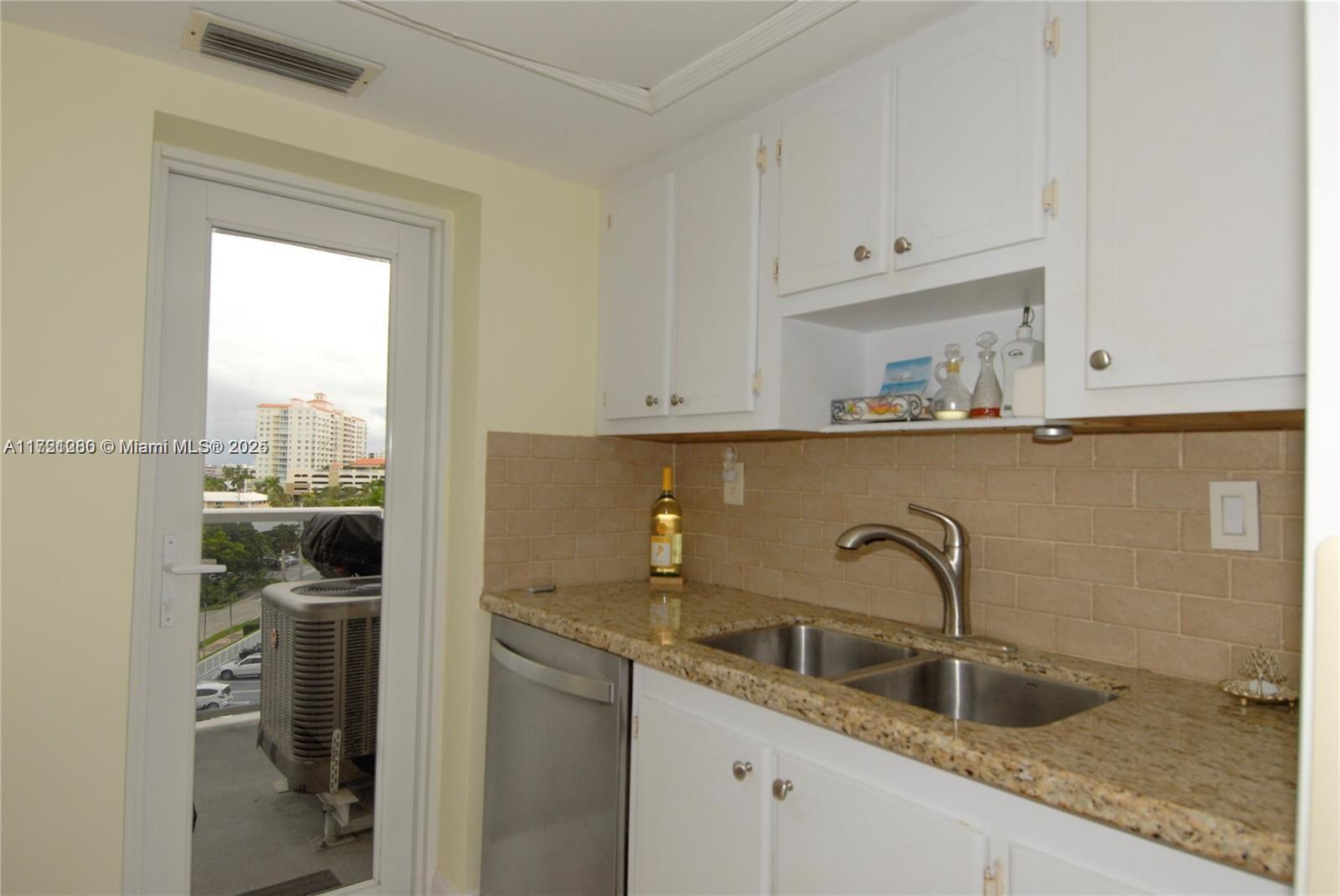 2701 N Ocean Blvd # 6F