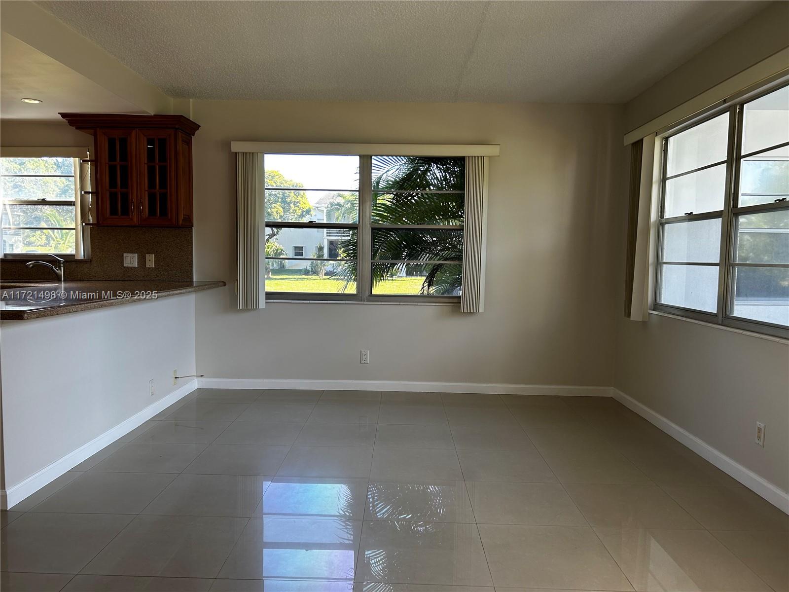 284 N Tilford N # 4 Unit: 28 4