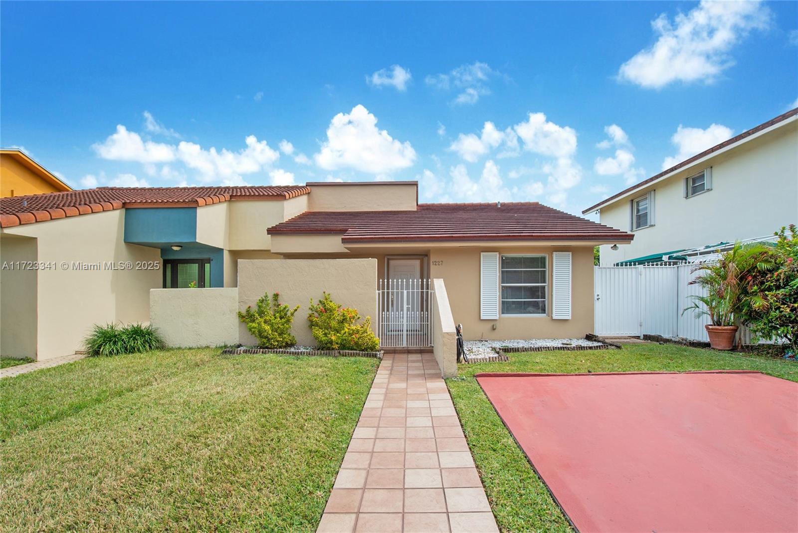 1227 SW 104th Ct # 4A Unit: 7-4A