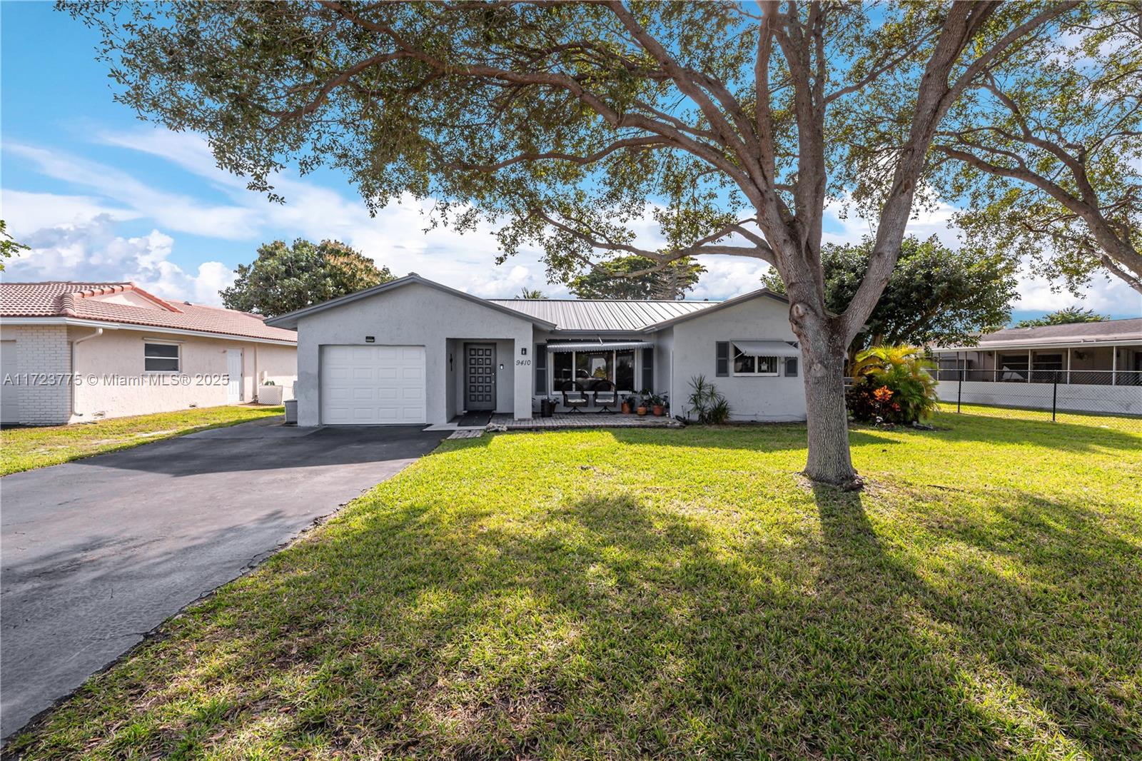 9410 NW 74th Pl