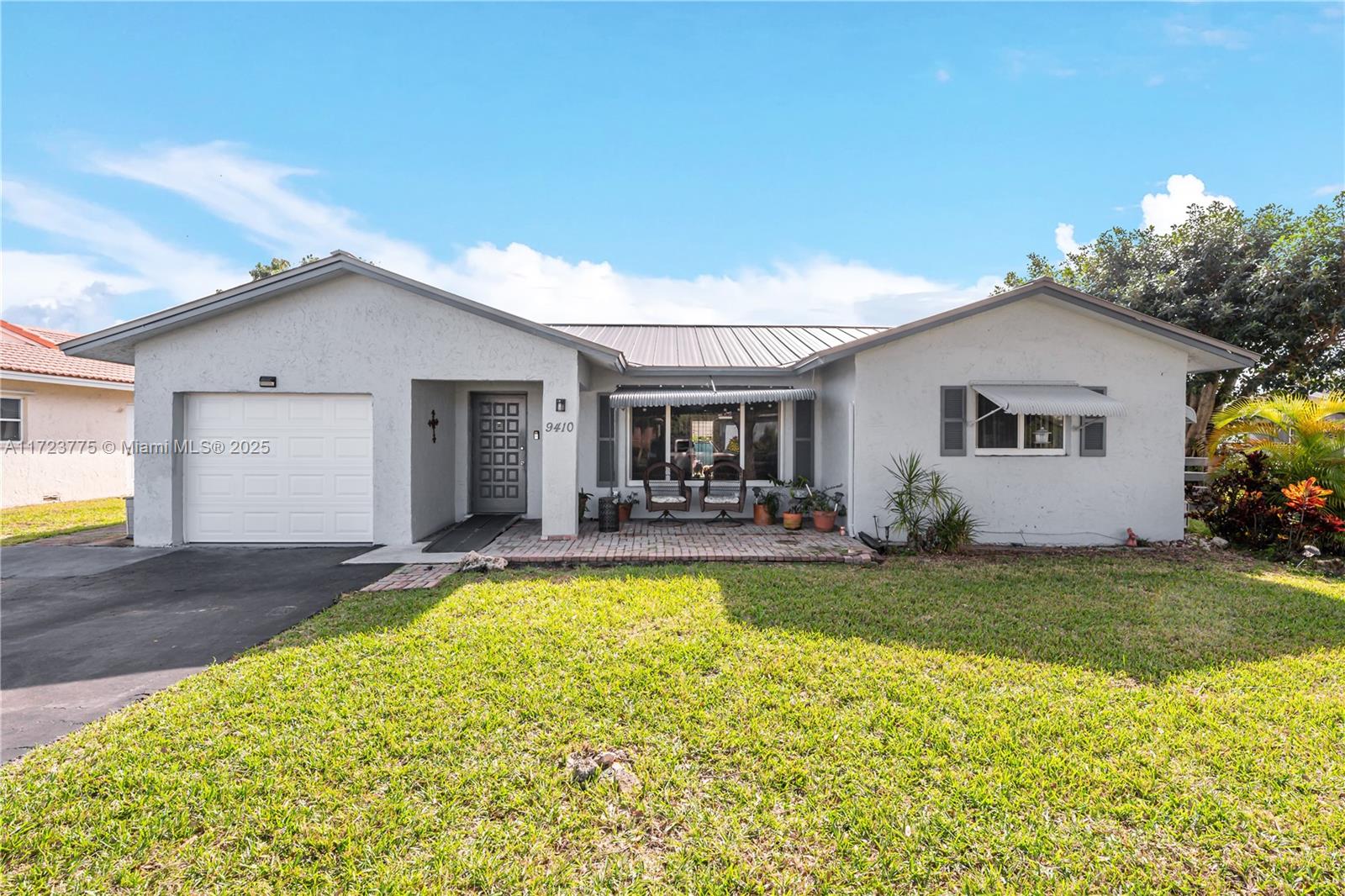 9410 NW 74th Pl