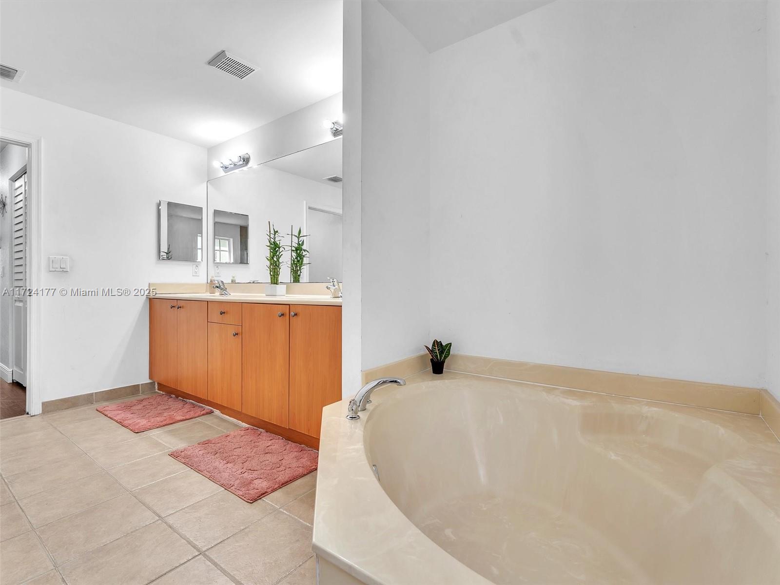 1437 NW 36th Way # 1437