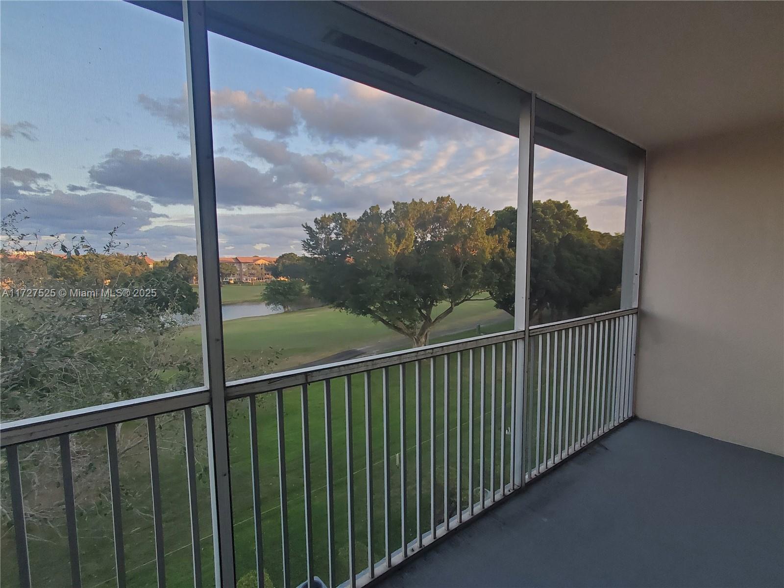 101 SW 132nd Way # 416J