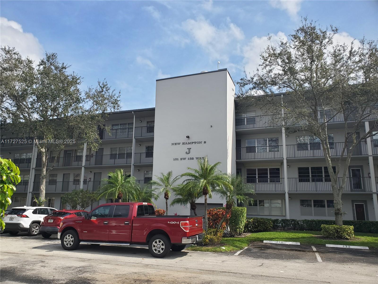 101 SW 132nd Way # 416J