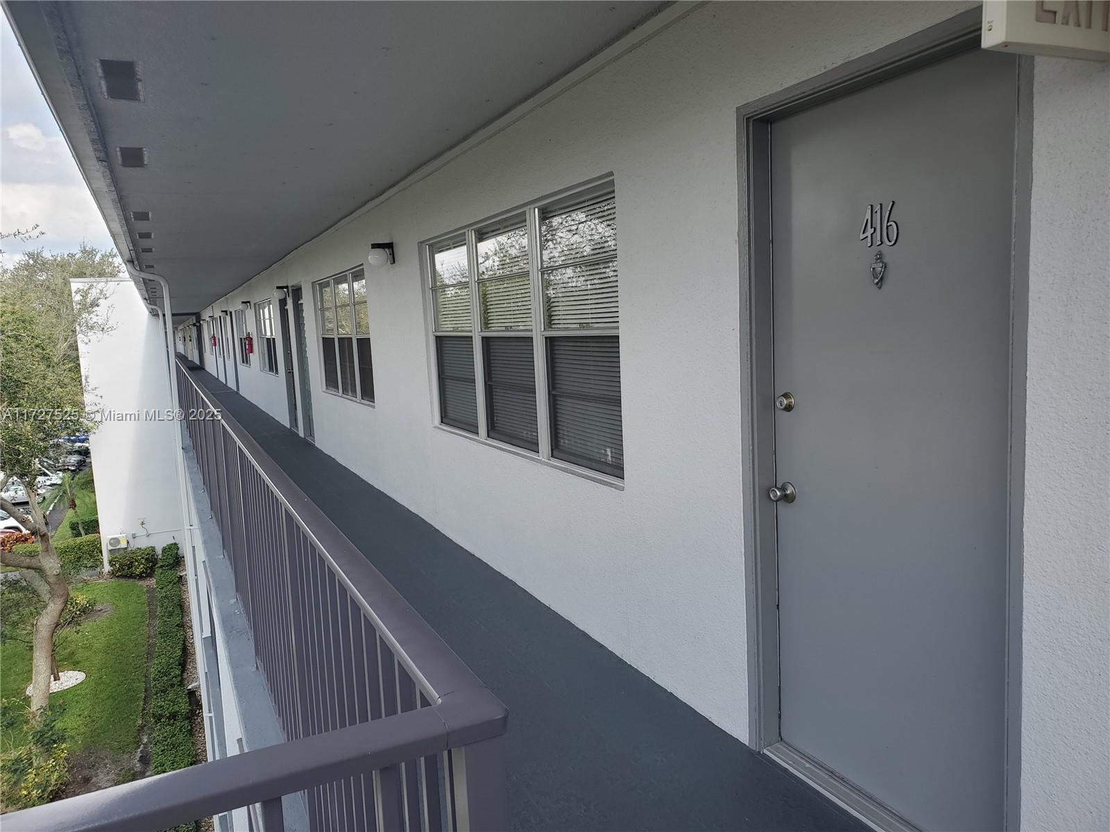 101 SW 132nd Way # 416J