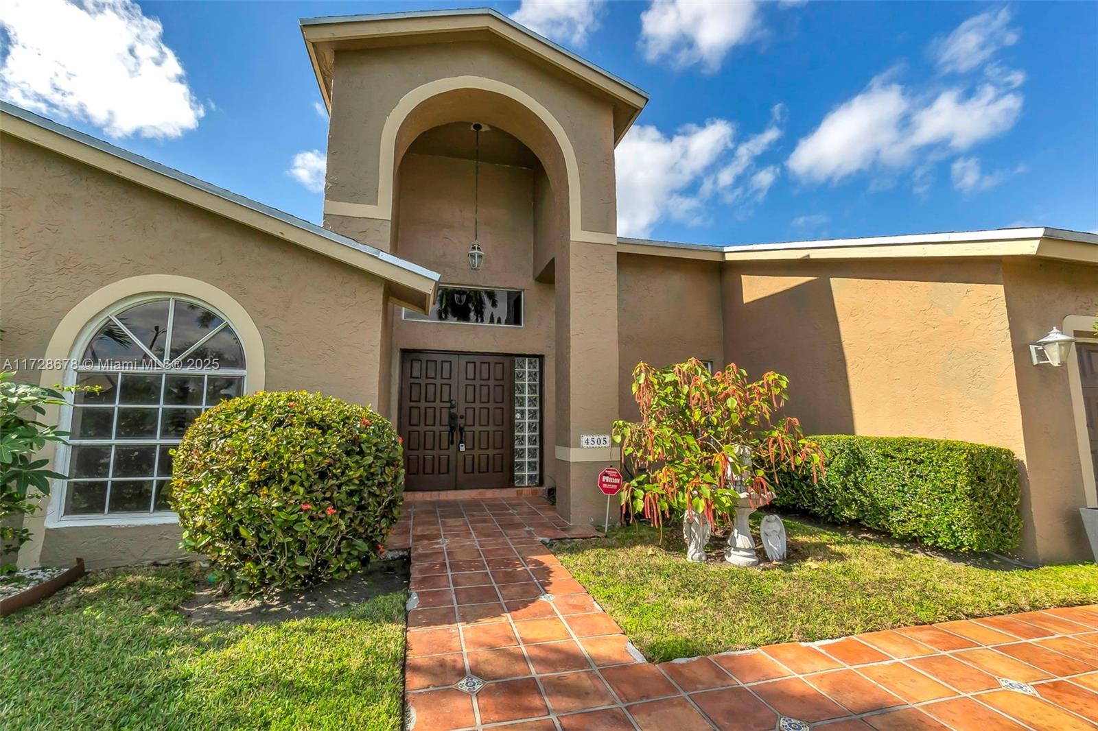 4505 NW 64th Ter