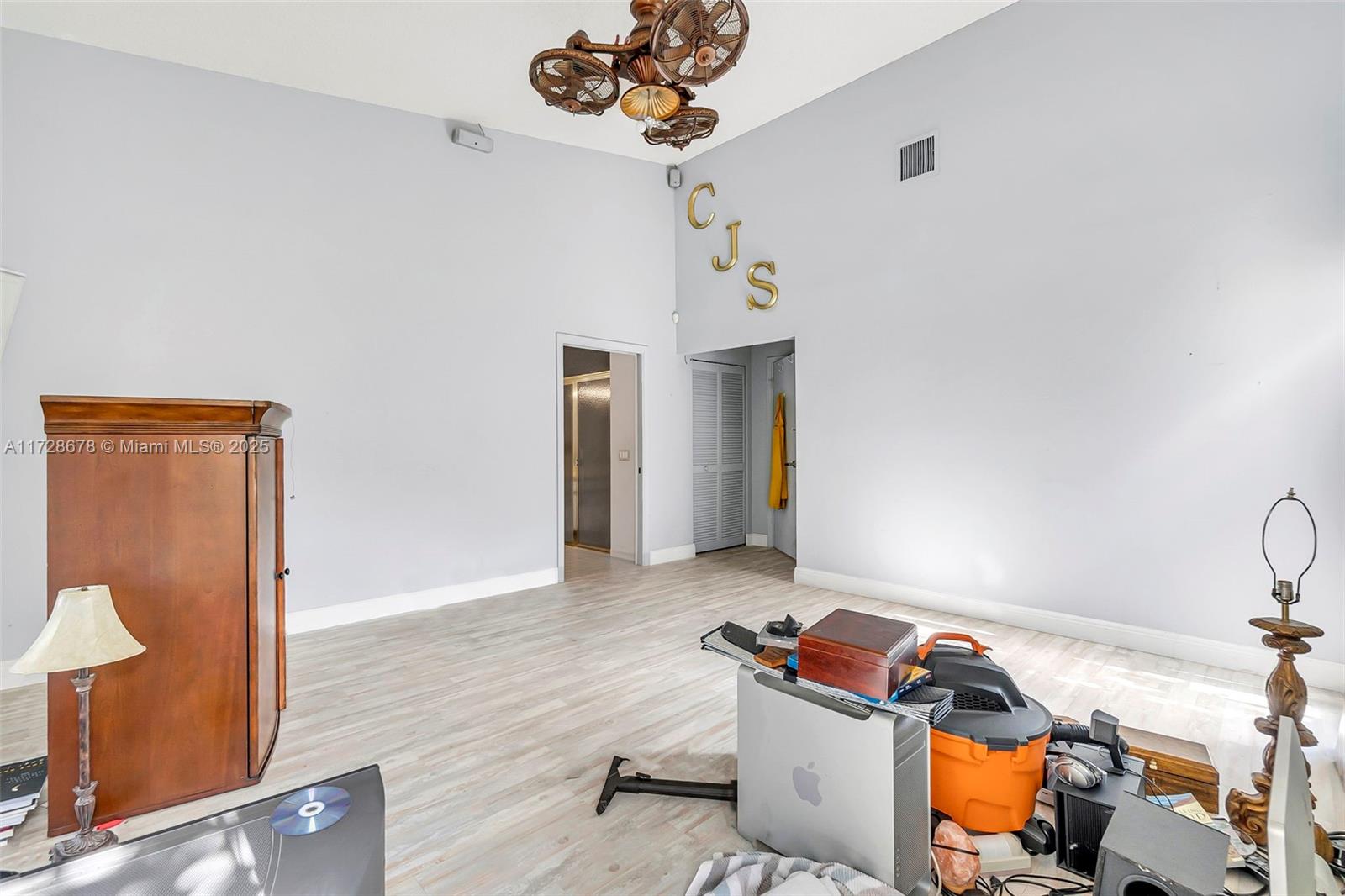 4505 NW 64th Ter