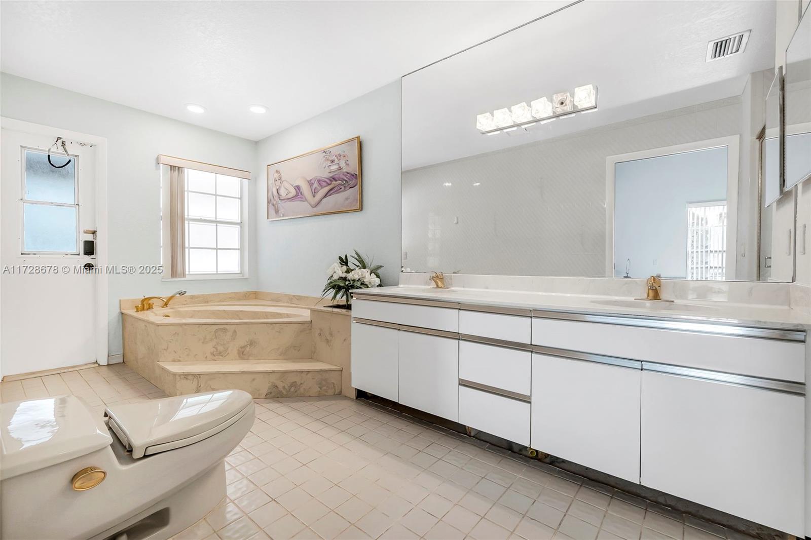 4505 NW 64th Ter