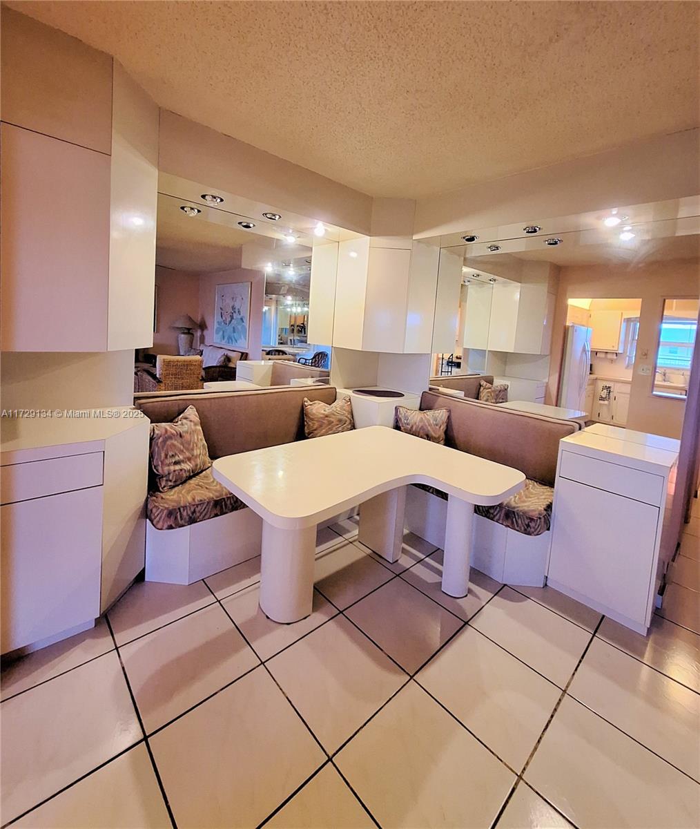 5300 Washington St # P335