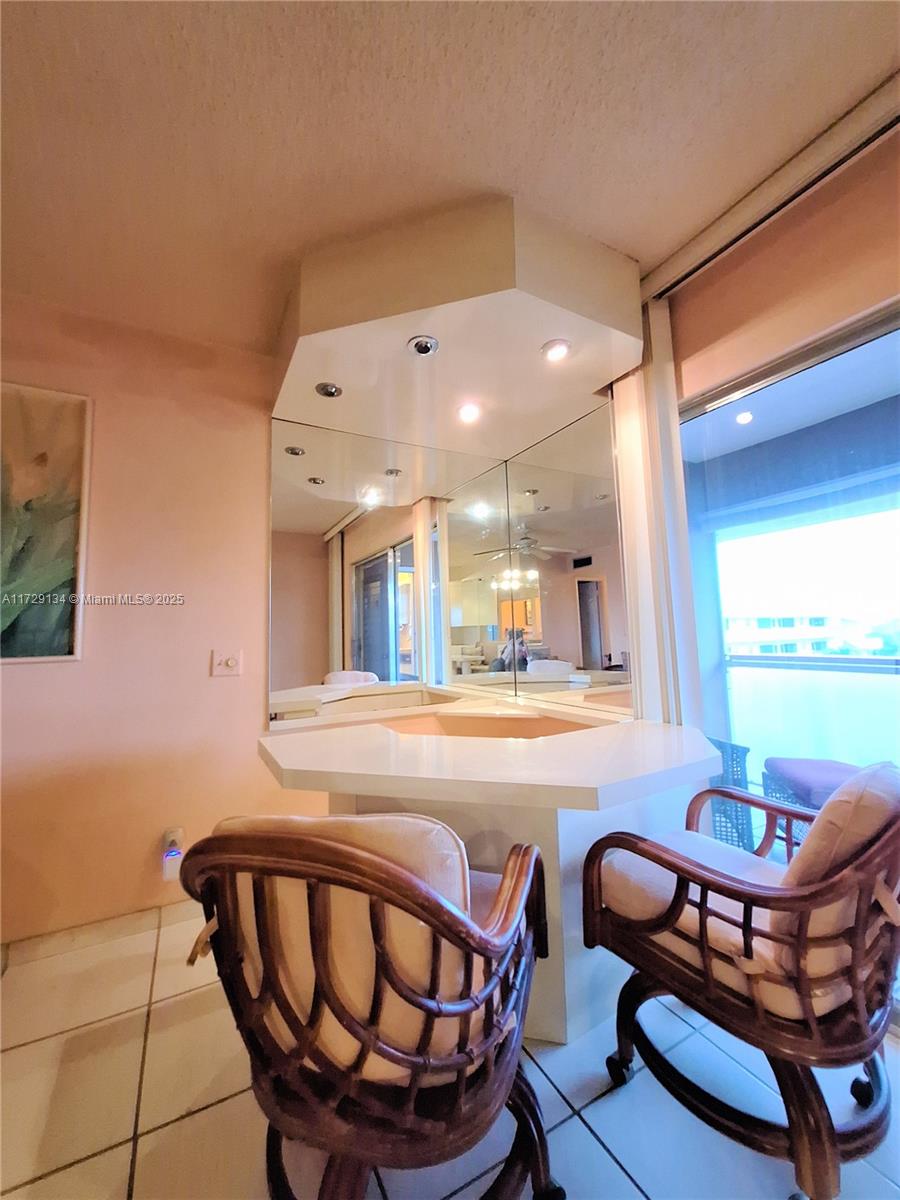 5300 Washington St # P335