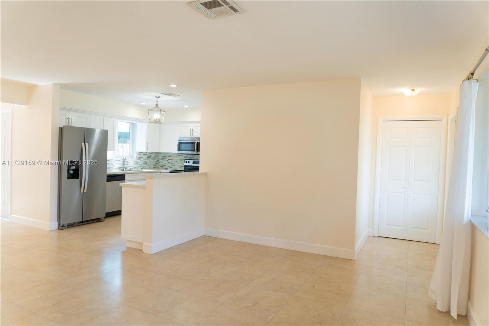 7700 NW 16th Ct
