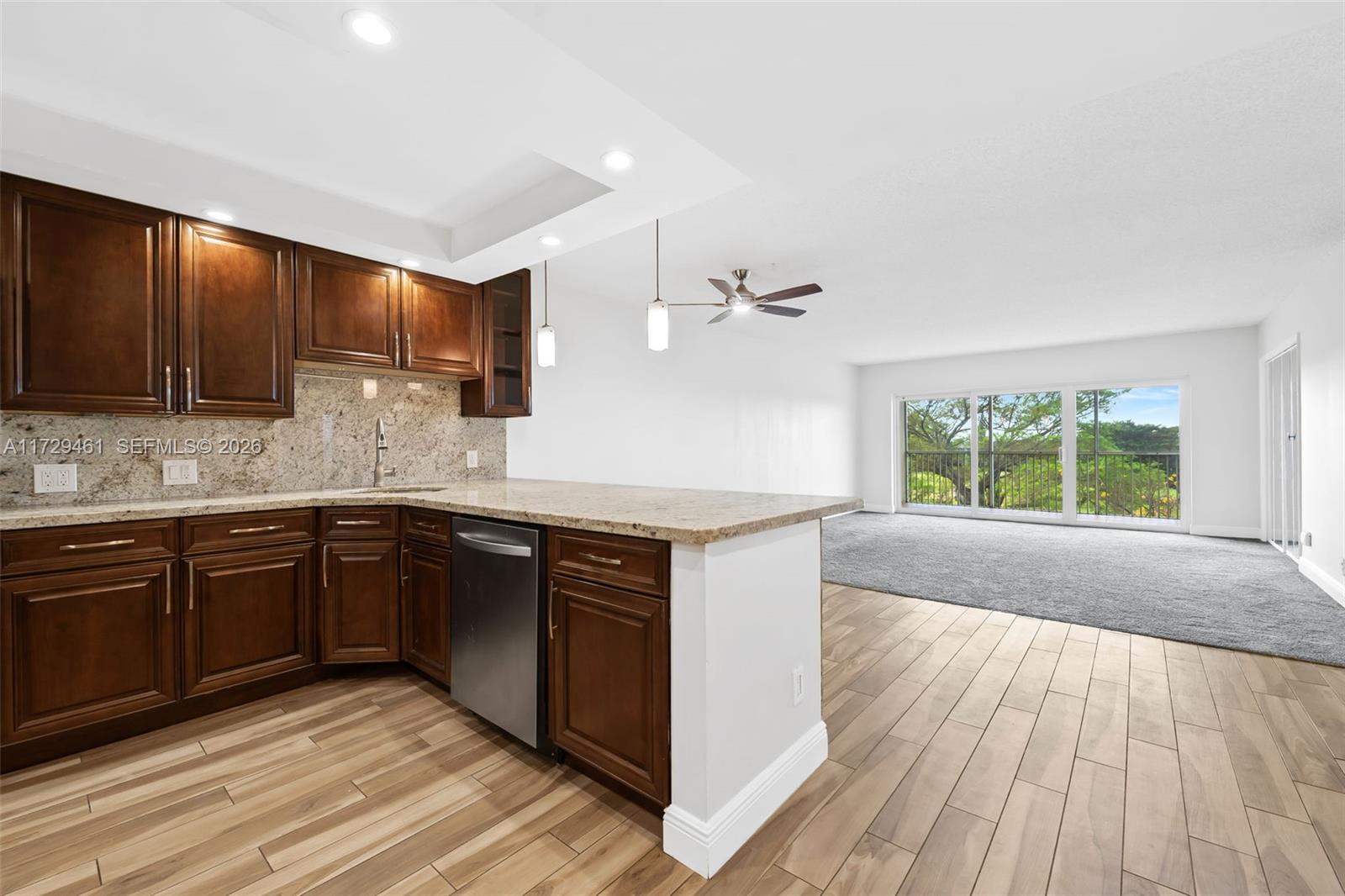 3050 N Palm Aire Dr # 501