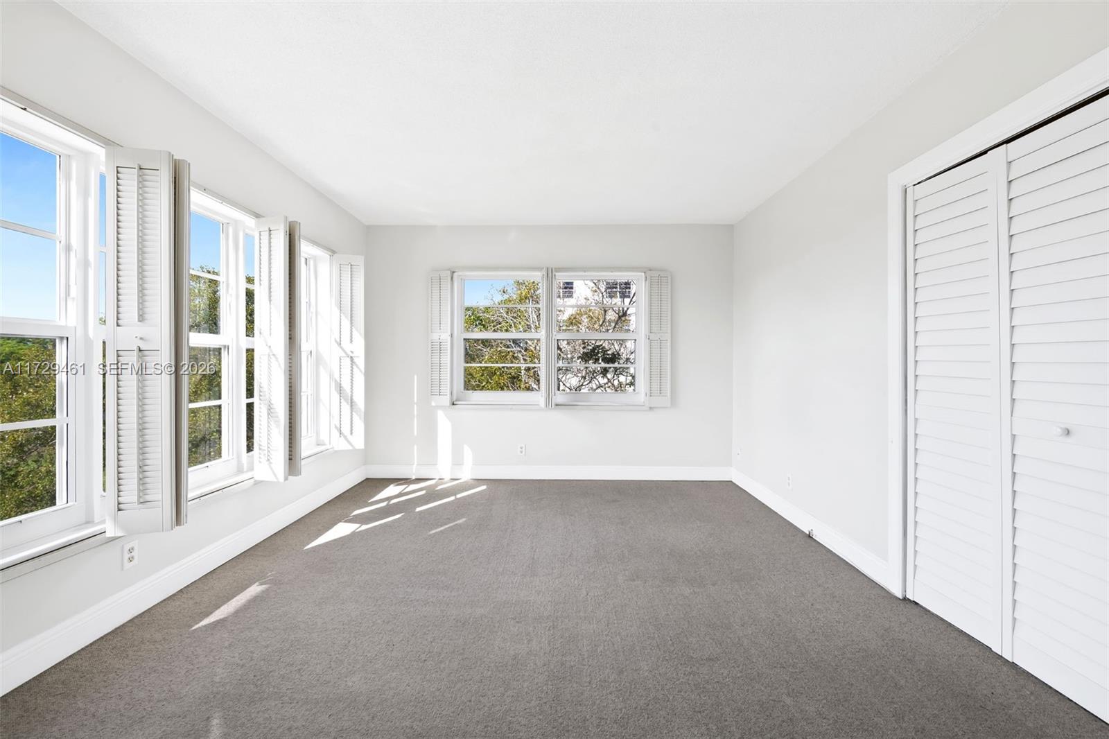 3050 N Palm Aire Dr # 501
