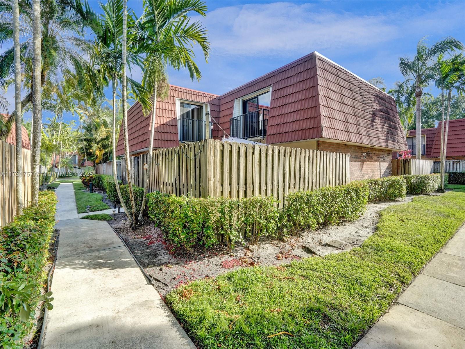 9923 NW 6th Ct