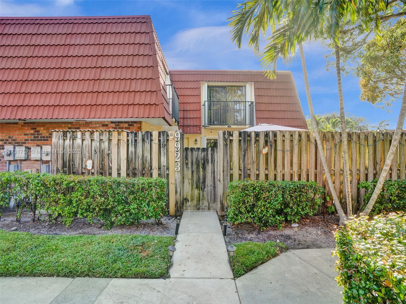 9923 NW 6th Ct