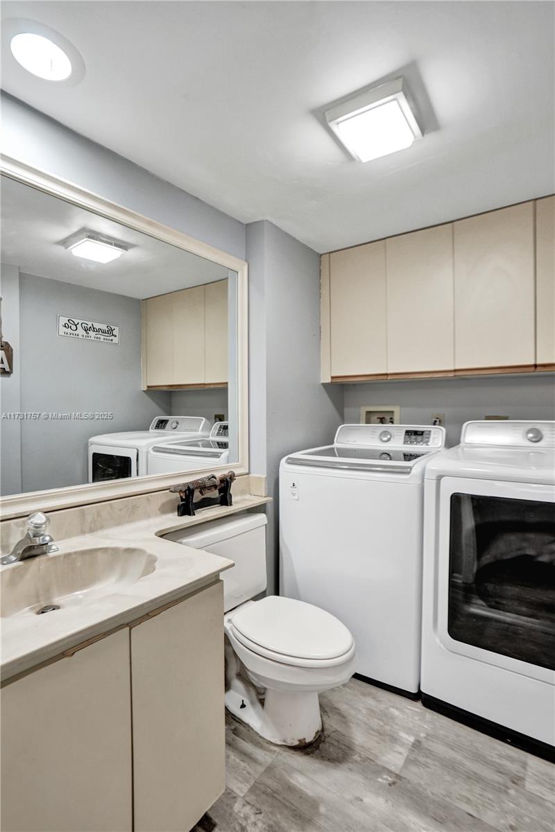 9923 NW 6th Ct