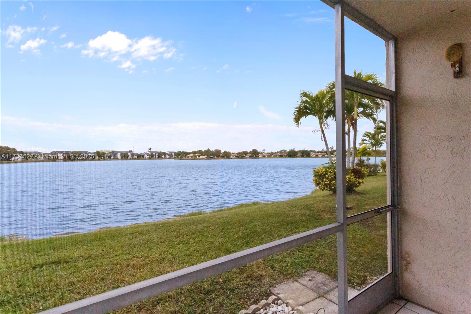 5530 Lakeside Dr # 104