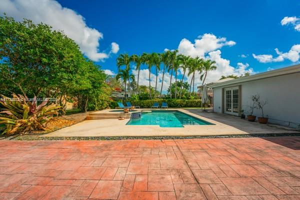 8445 SW 43rd Ter