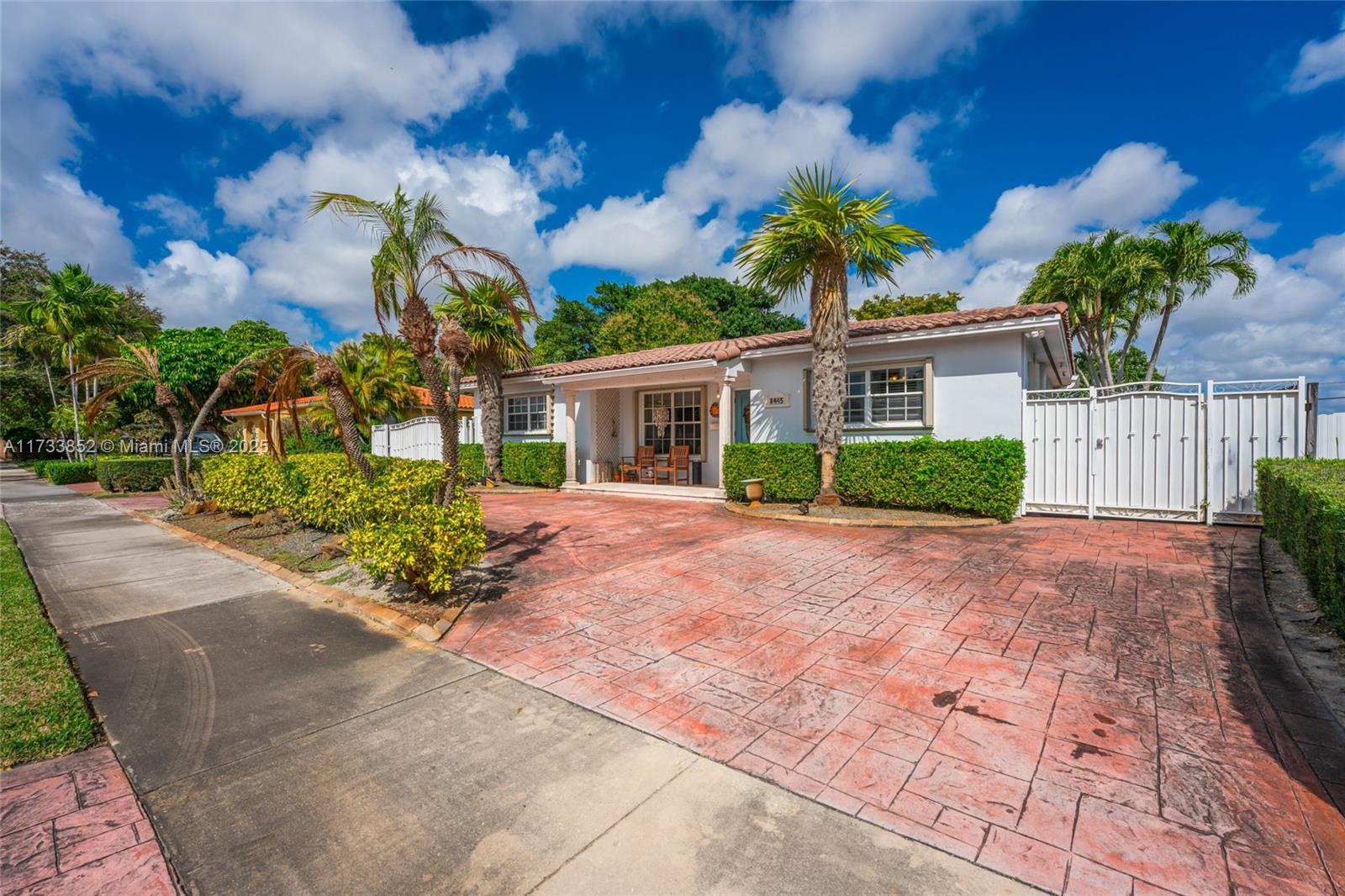 8445 SW 43rd Ter