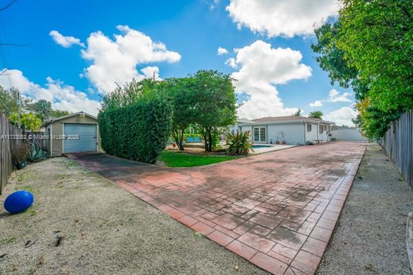 8445 SW 43rd Ter
