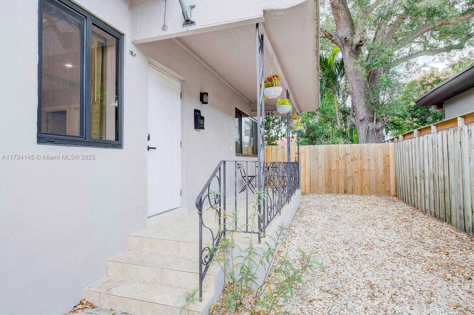 147 NW 52nd St # 147