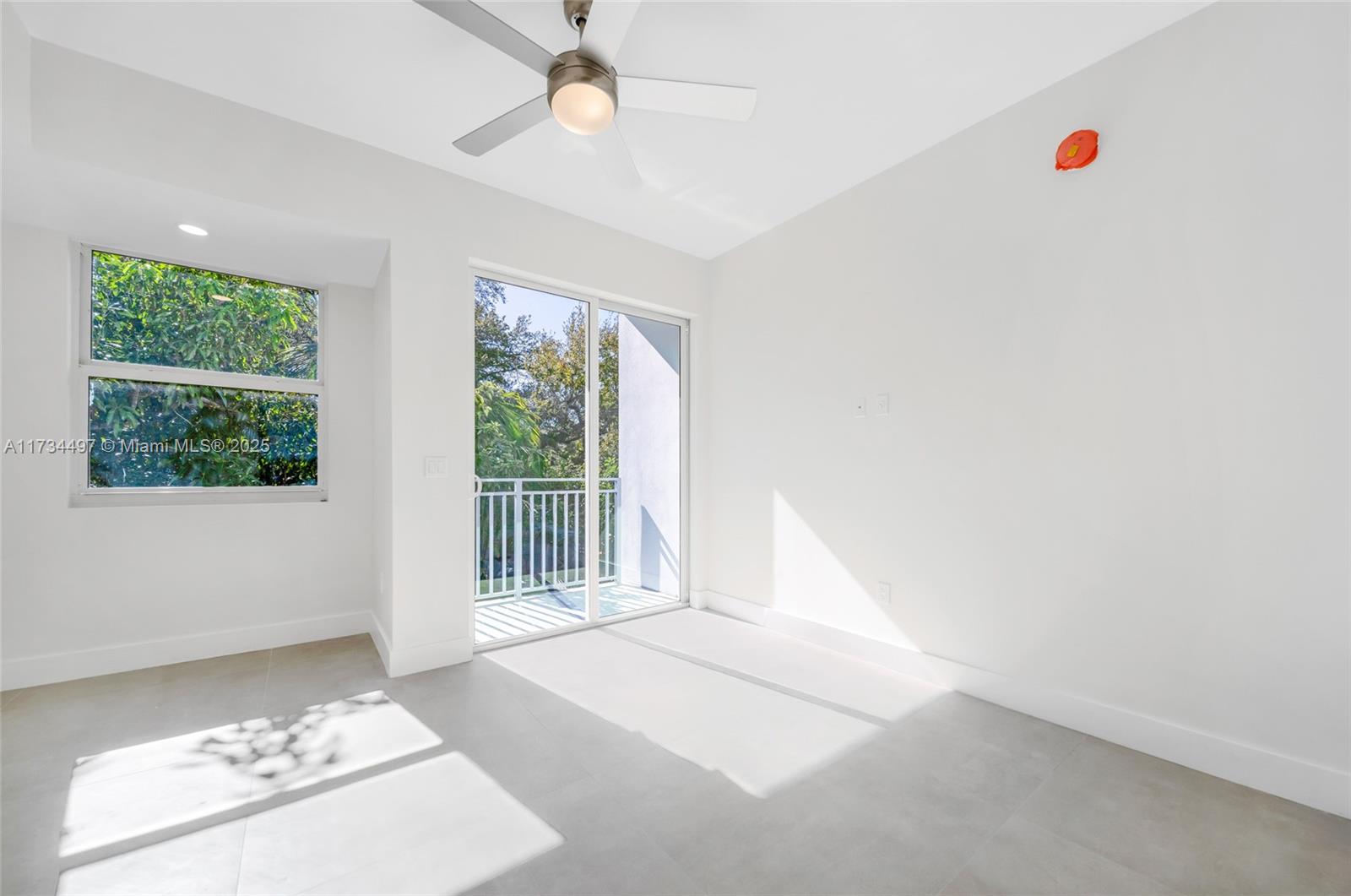 1536 NW 15th Ave # 302