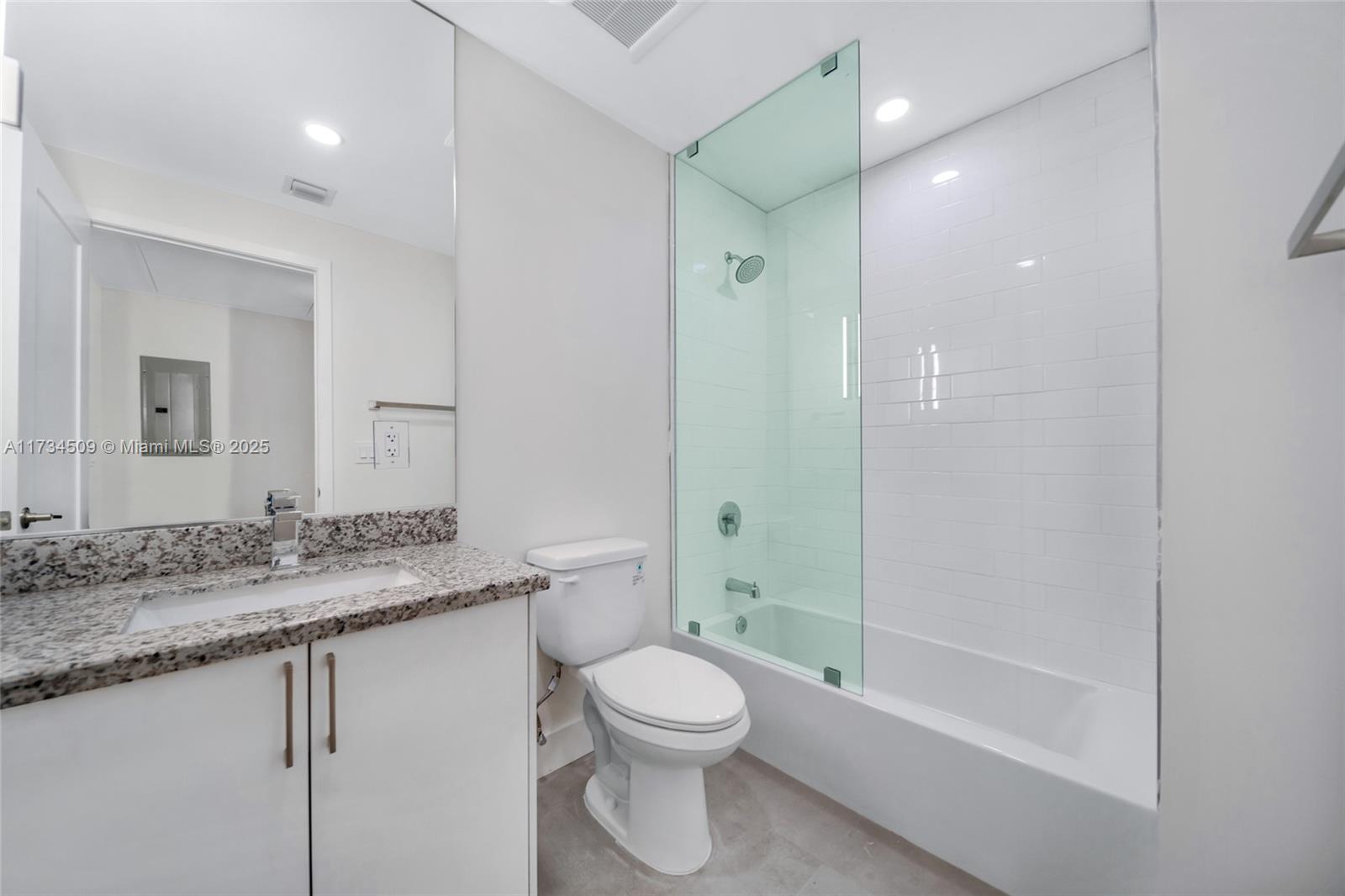 1536 NW 15th Ave # 103