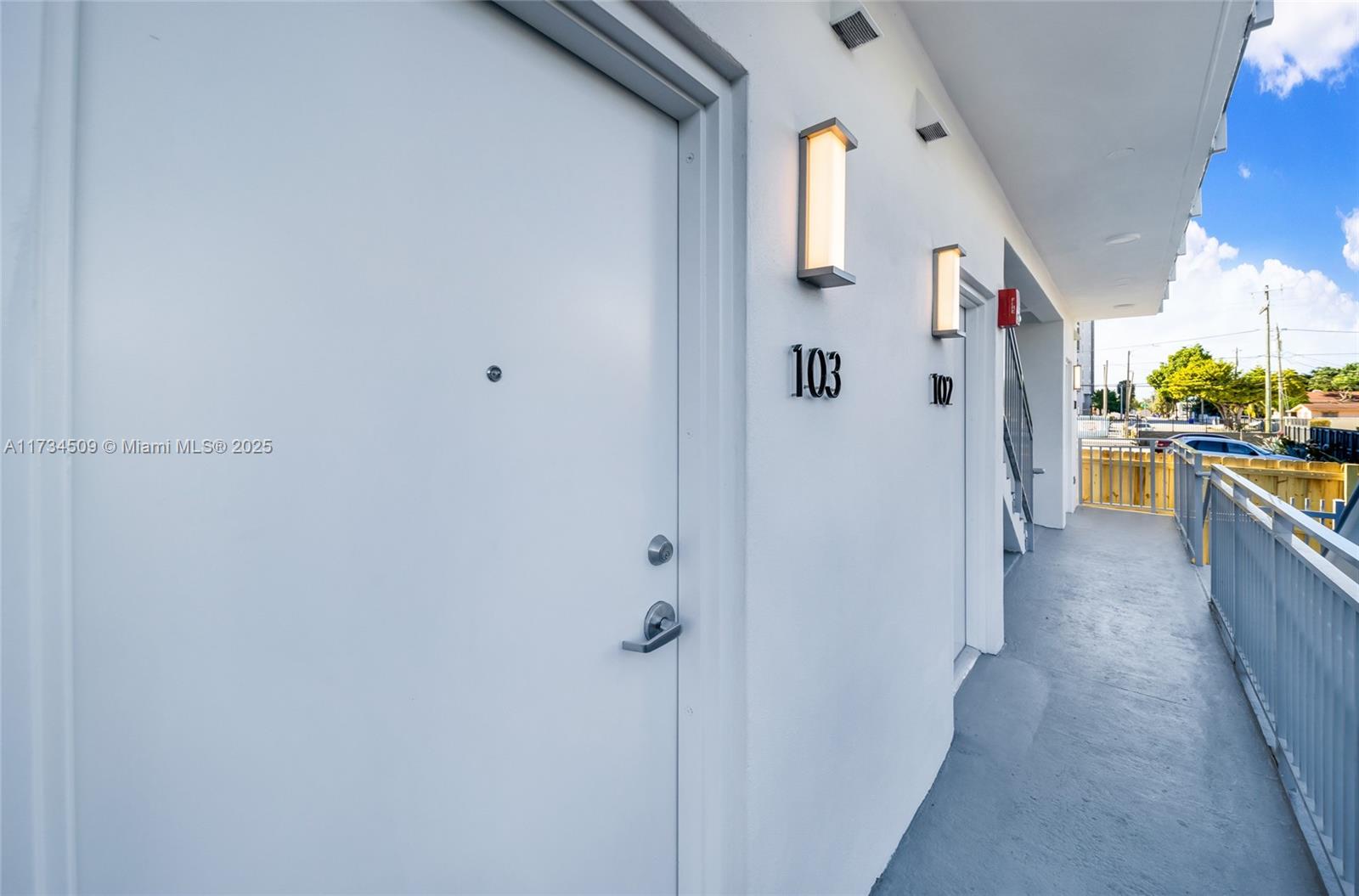 1536 NW 15th Ave # 103