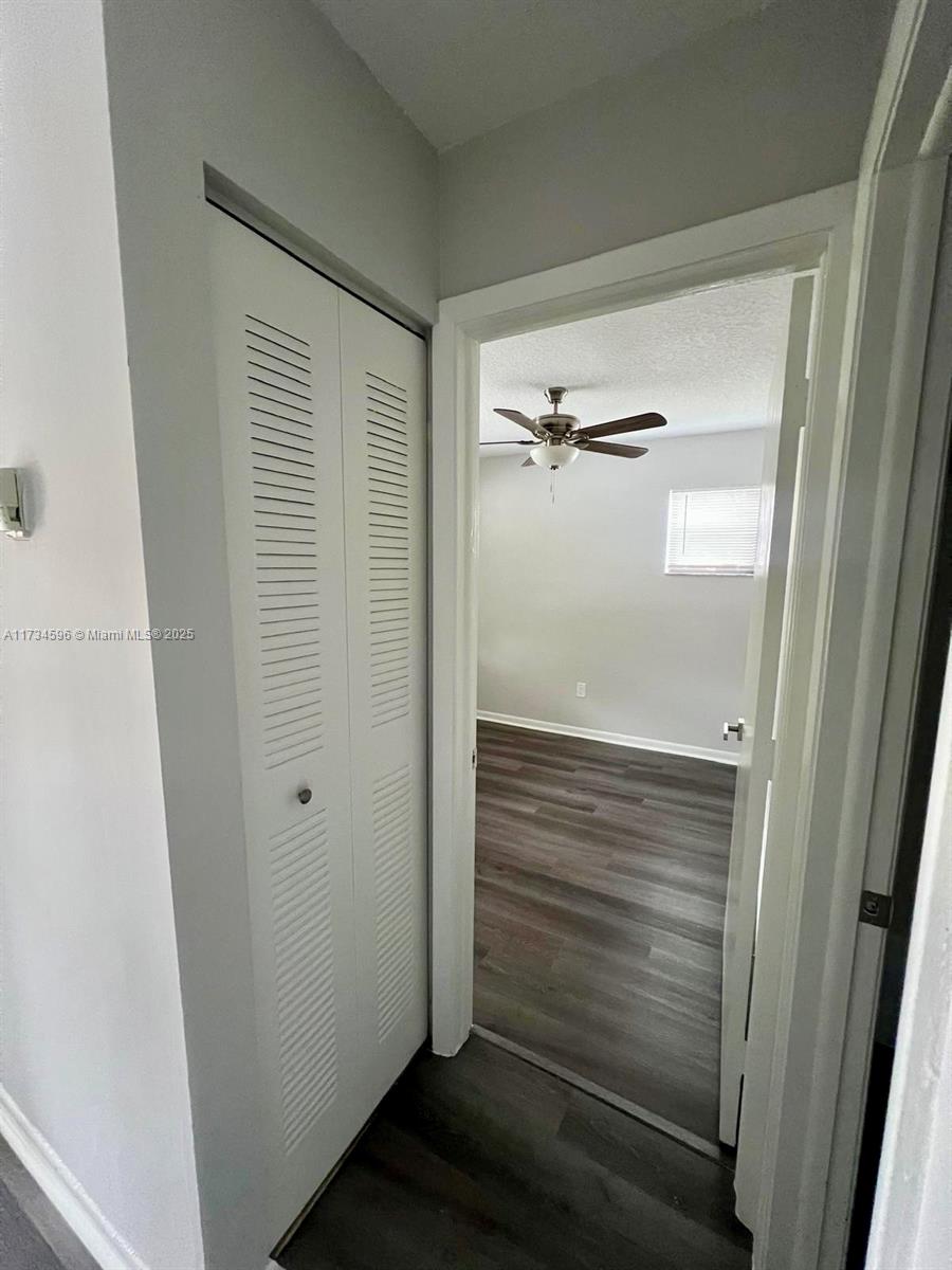 6020 Shakerwood Cir # 201