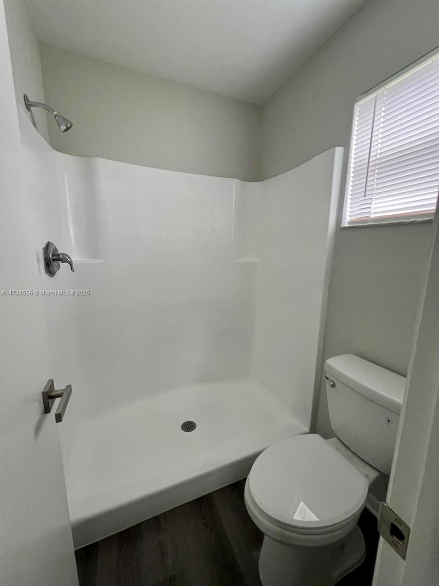 6020 Shakerwood Cir # 201