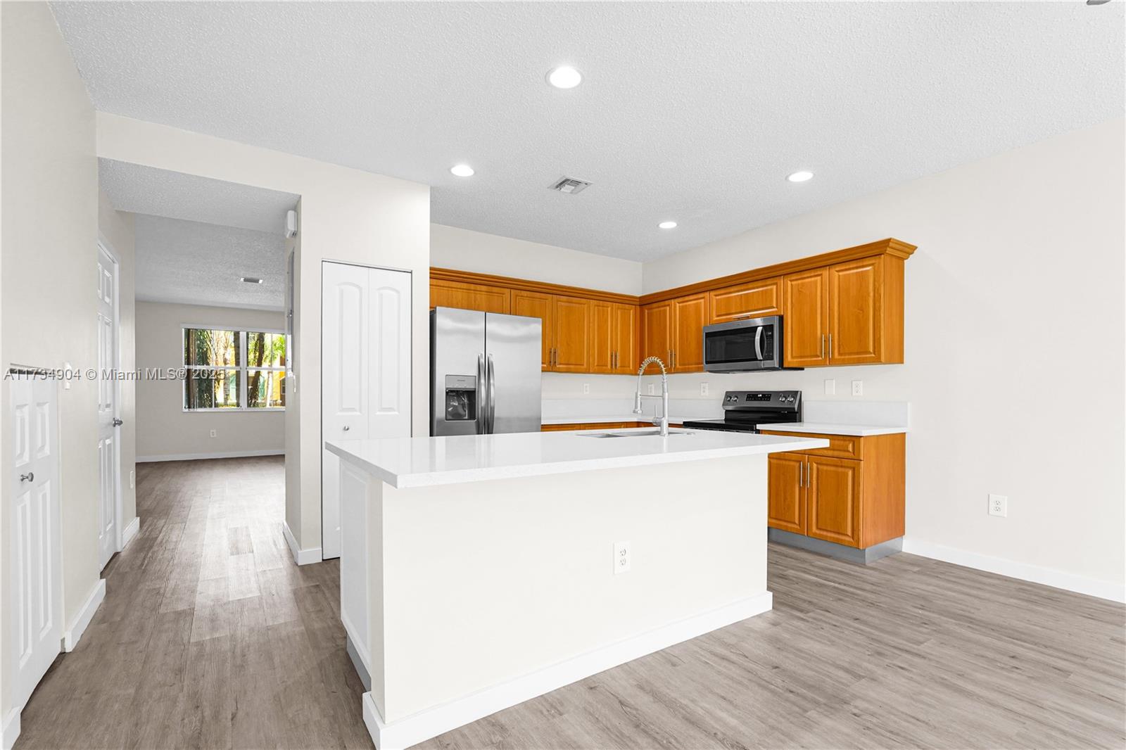 978 NE 42nd Pl # 978