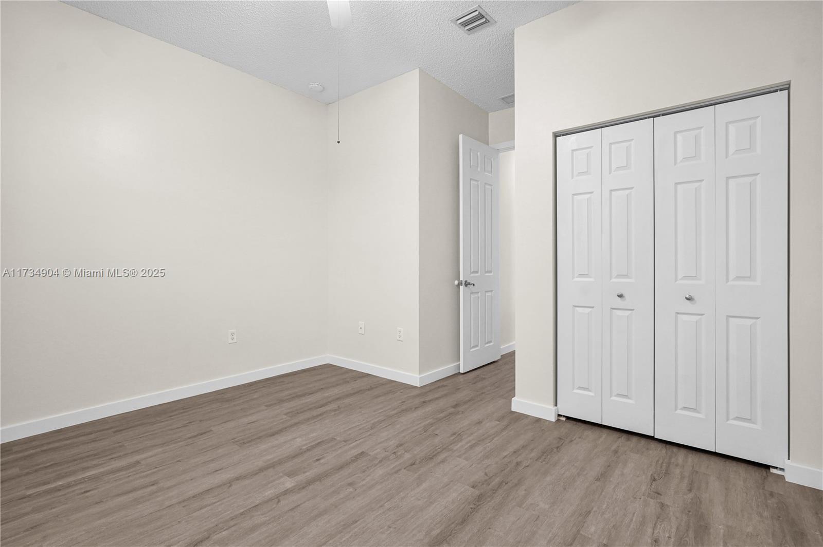 978 NE 42nd Pl # 978