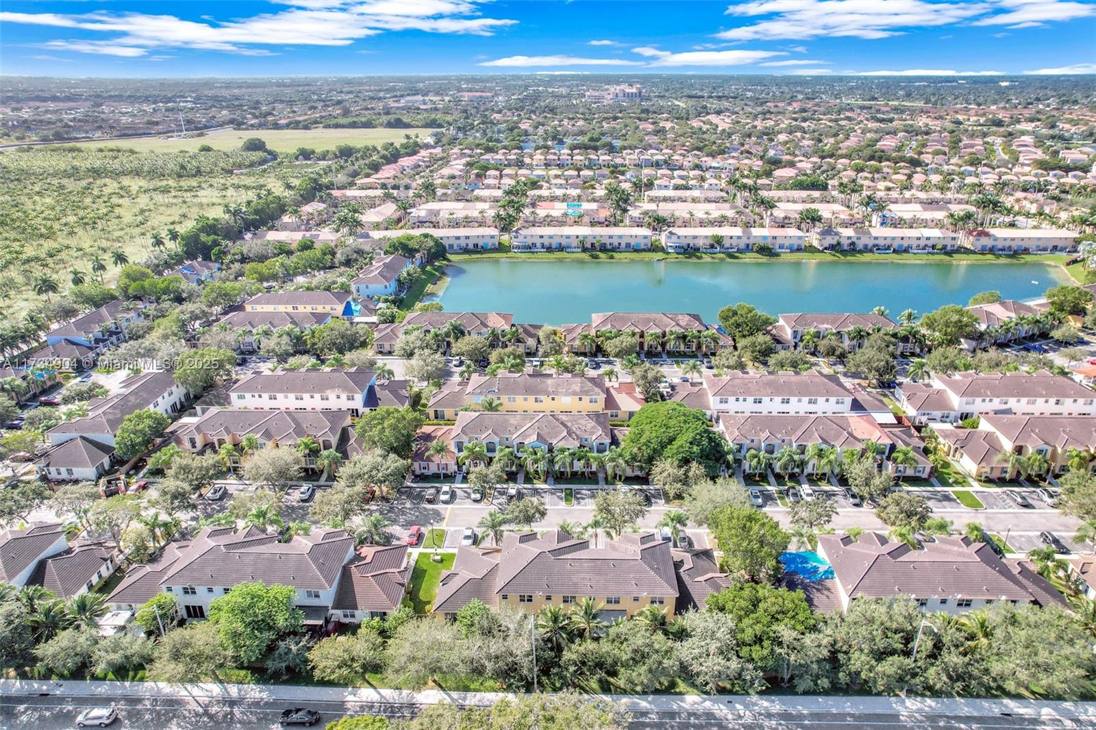 978 NE 42nd Pl # 978