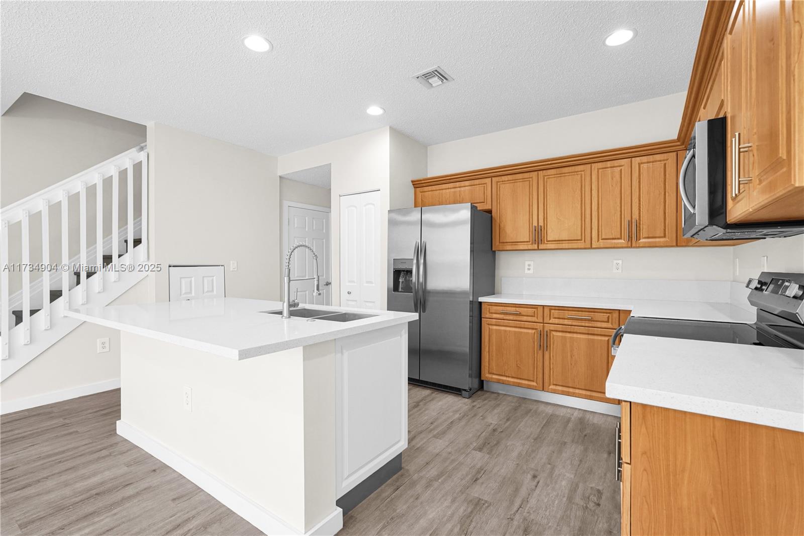 978 NE 42nd Pl # 978