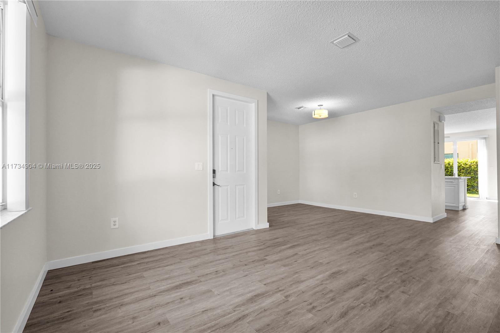 978 NE 42nd Pl # 978