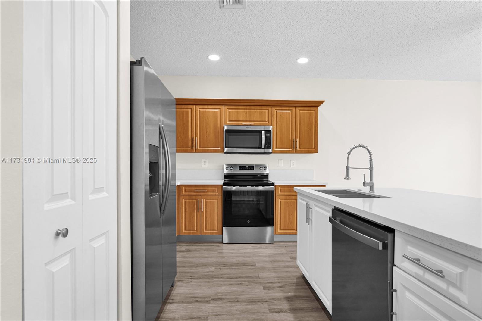 978 NE 42nd Pl # 978