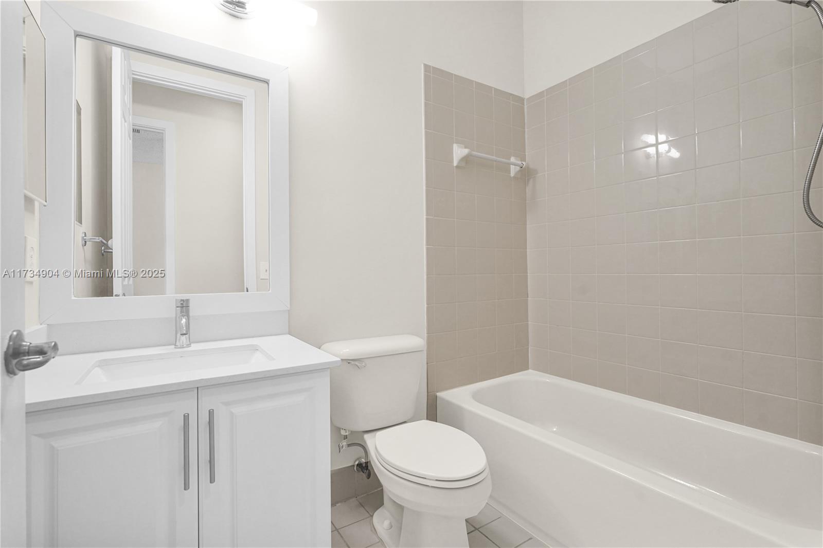 978 NE 42nd Pl # 978