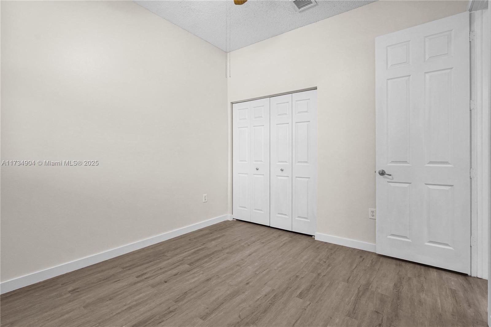 978 NE 42nd Pl # 978