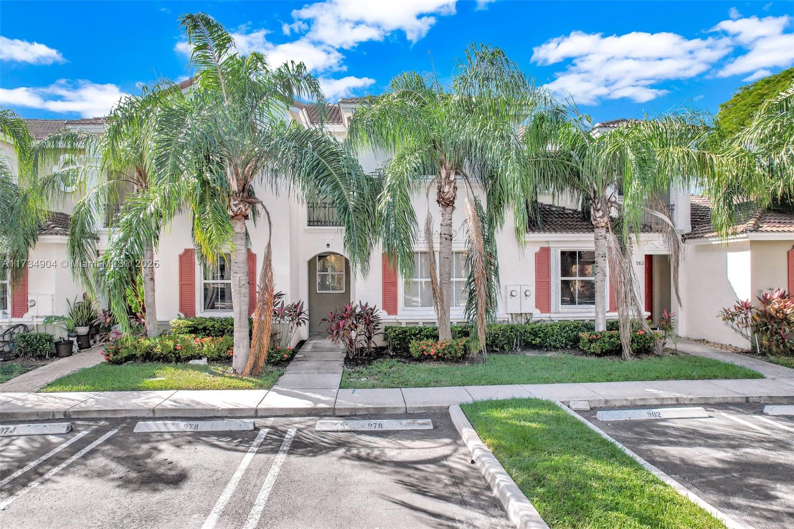 978 NE 42nd Pl # 978