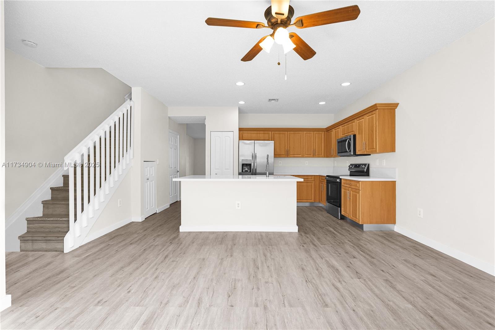 978 NE 42nd Pl # 978